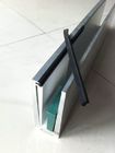Uso de vidro Frameless do corrimão do canal de alumínio em forma de u com superfície pintada